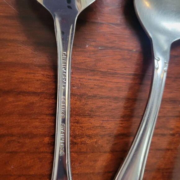 Oneida Deluxe Stainless Steel Teapoons Set Of 4 Floral Pattern 6.5" Long - Picture 4 of 5